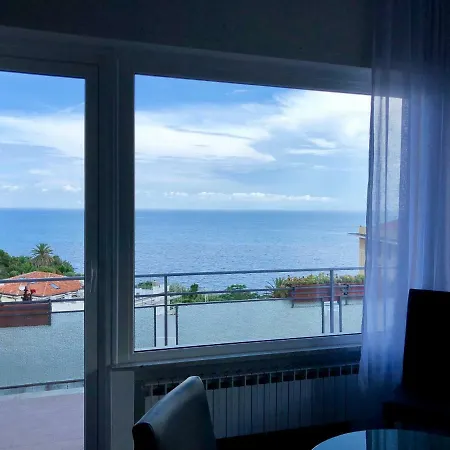 Portofino View Apartamento *